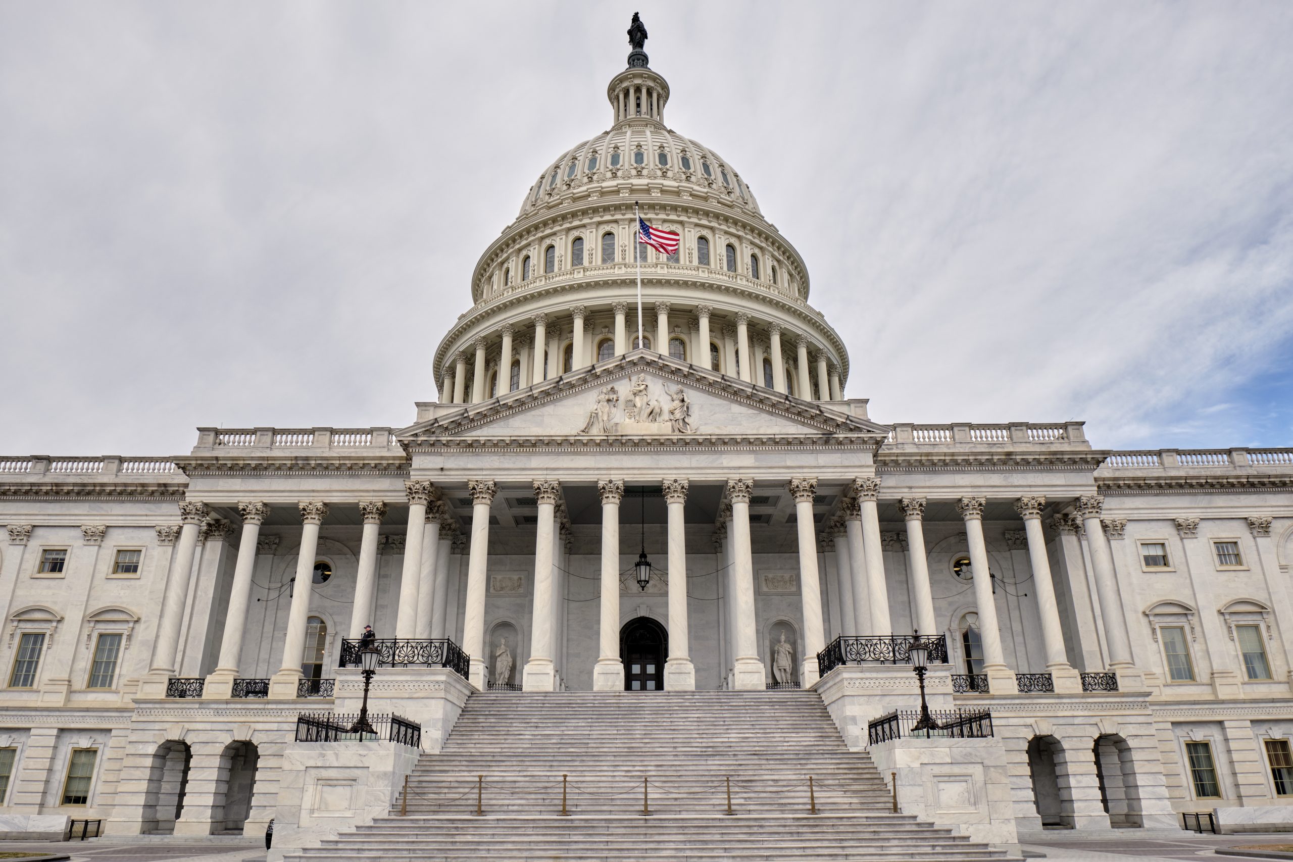 Конгресс рассмотрит необходимость повышения лимита федерального страхования банковских вкладов