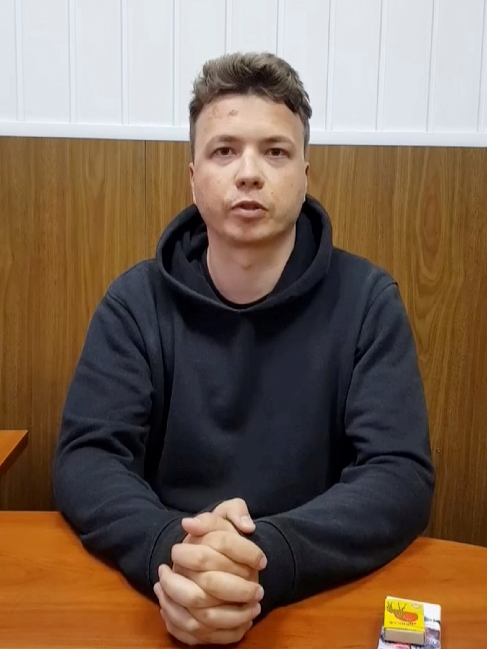 Суд в Минске приговорил Романа Протасевича к восьми годам колонии