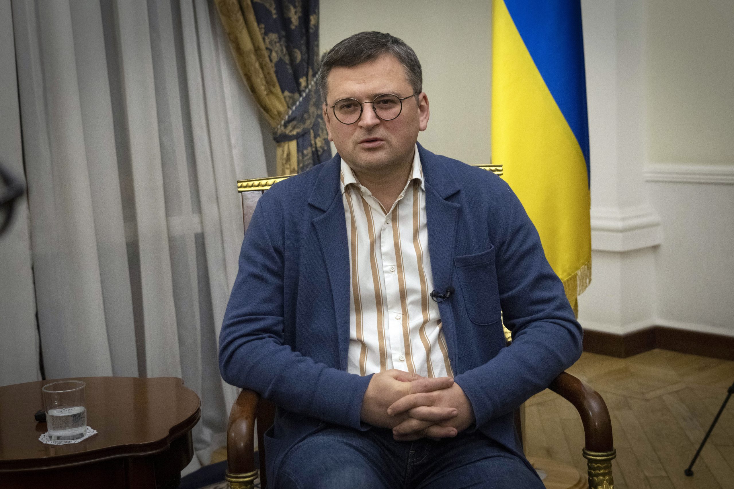 Кулеба: Украина имеет достаточно оружия для начала контрнаступления