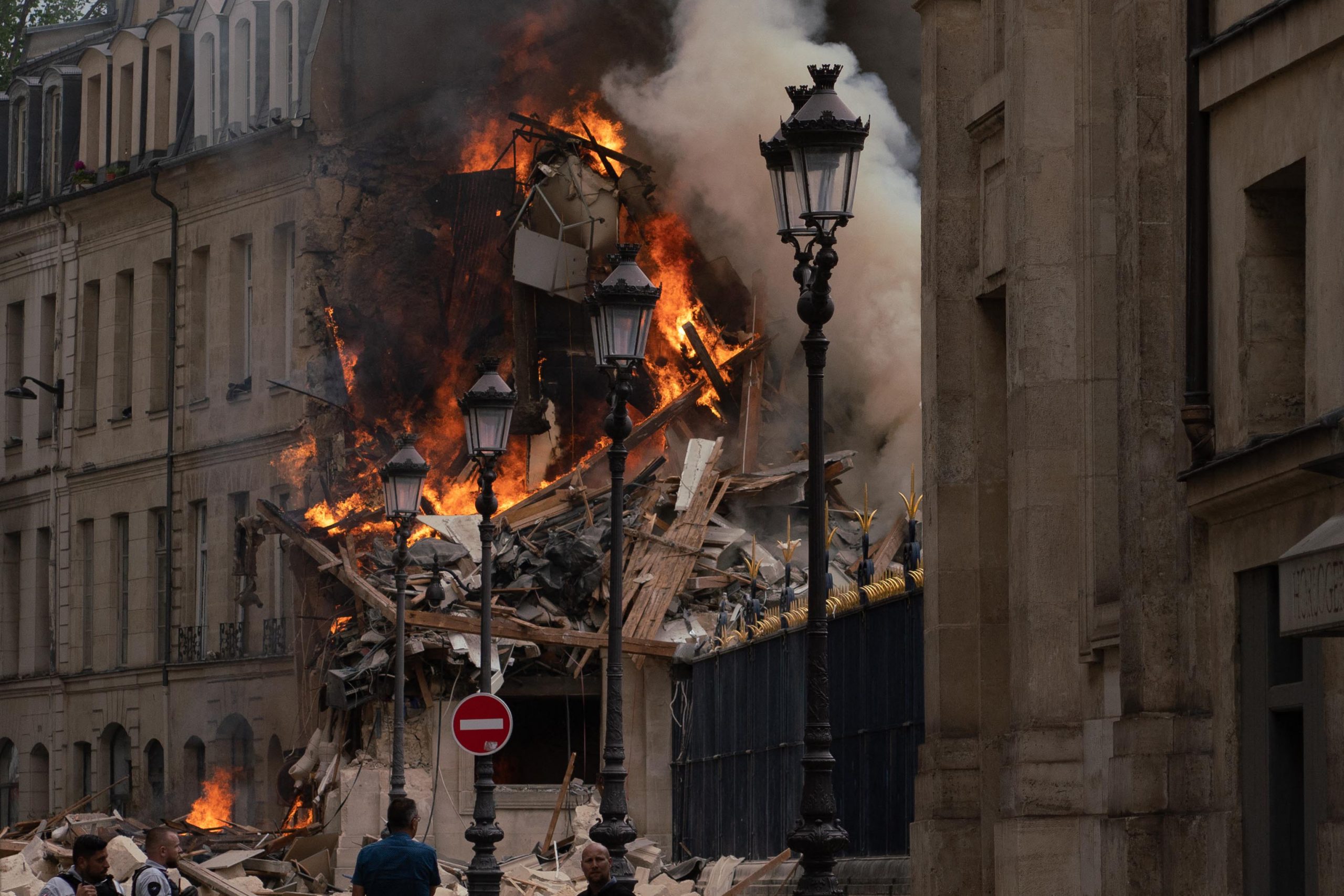 Взрыв в Латинском квартале Парижа: около 30 пострадавших