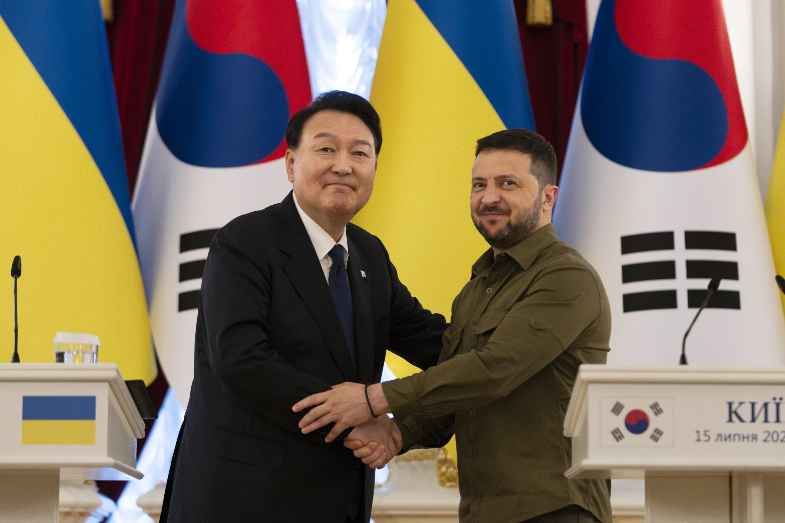 Южная Корея обещает увеличить военные поставки и помощь Украине