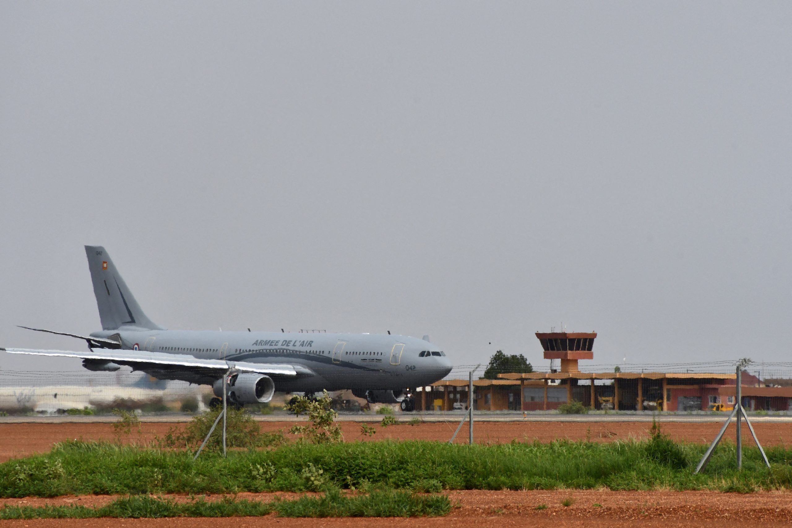 Закрытие воздушного пространства над Нигером создало проблемы для авиакомпаний