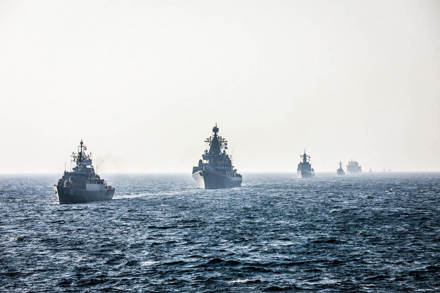 Россия проводит военно-морские учения в Балтийском море