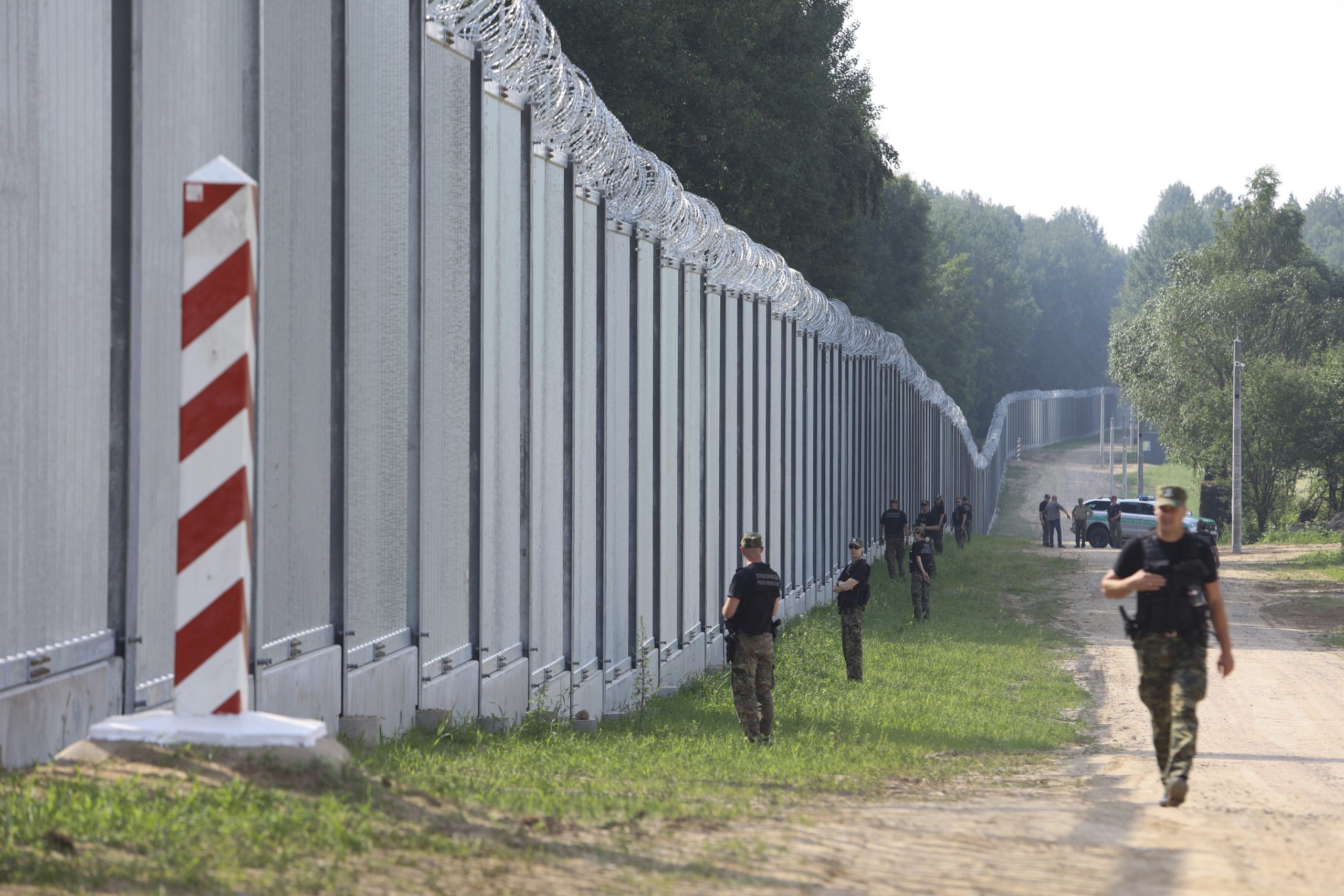 Польша разместит еще 1000 военнослужащих на границе с Беларусью