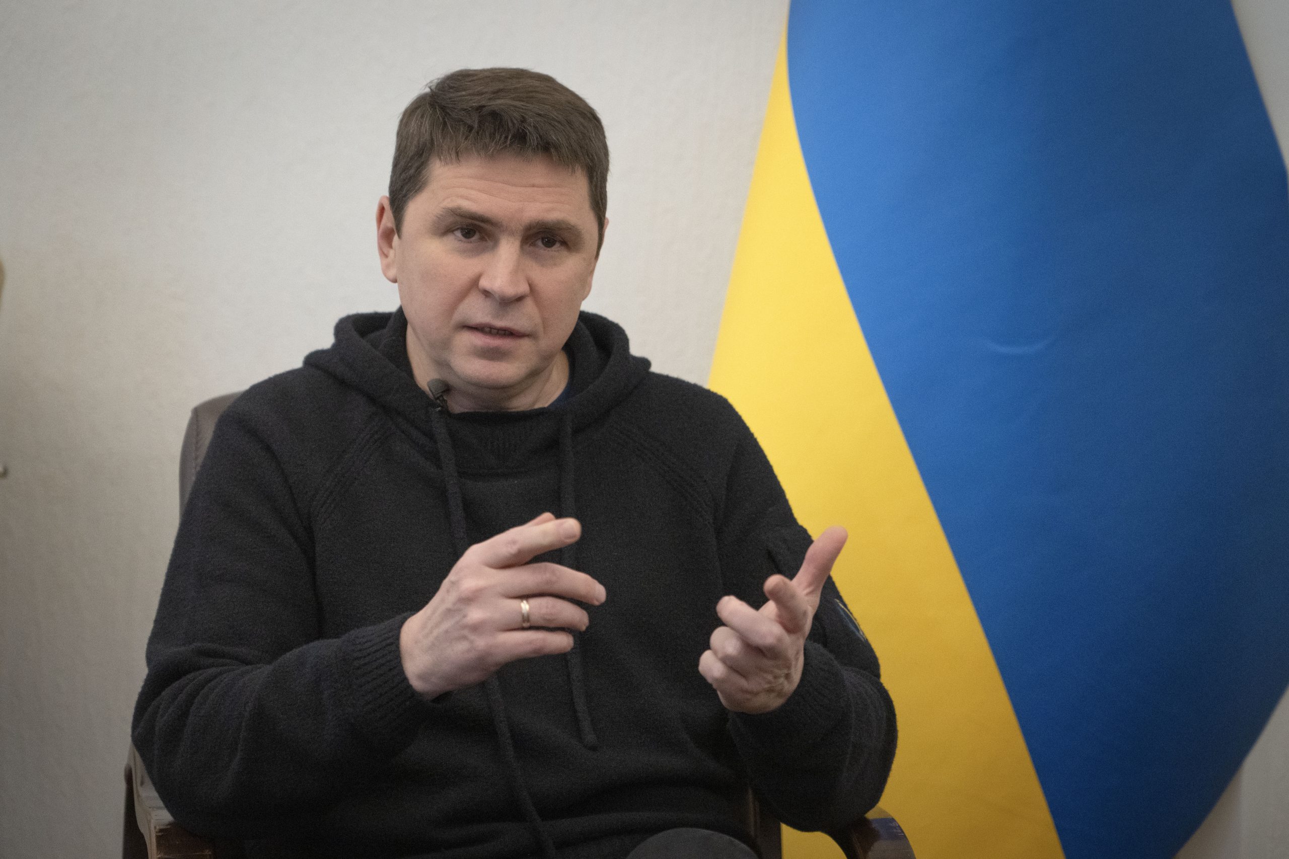 Подоляк: Украина не атаковала, не атакует и не будет атаковать гражданские суда