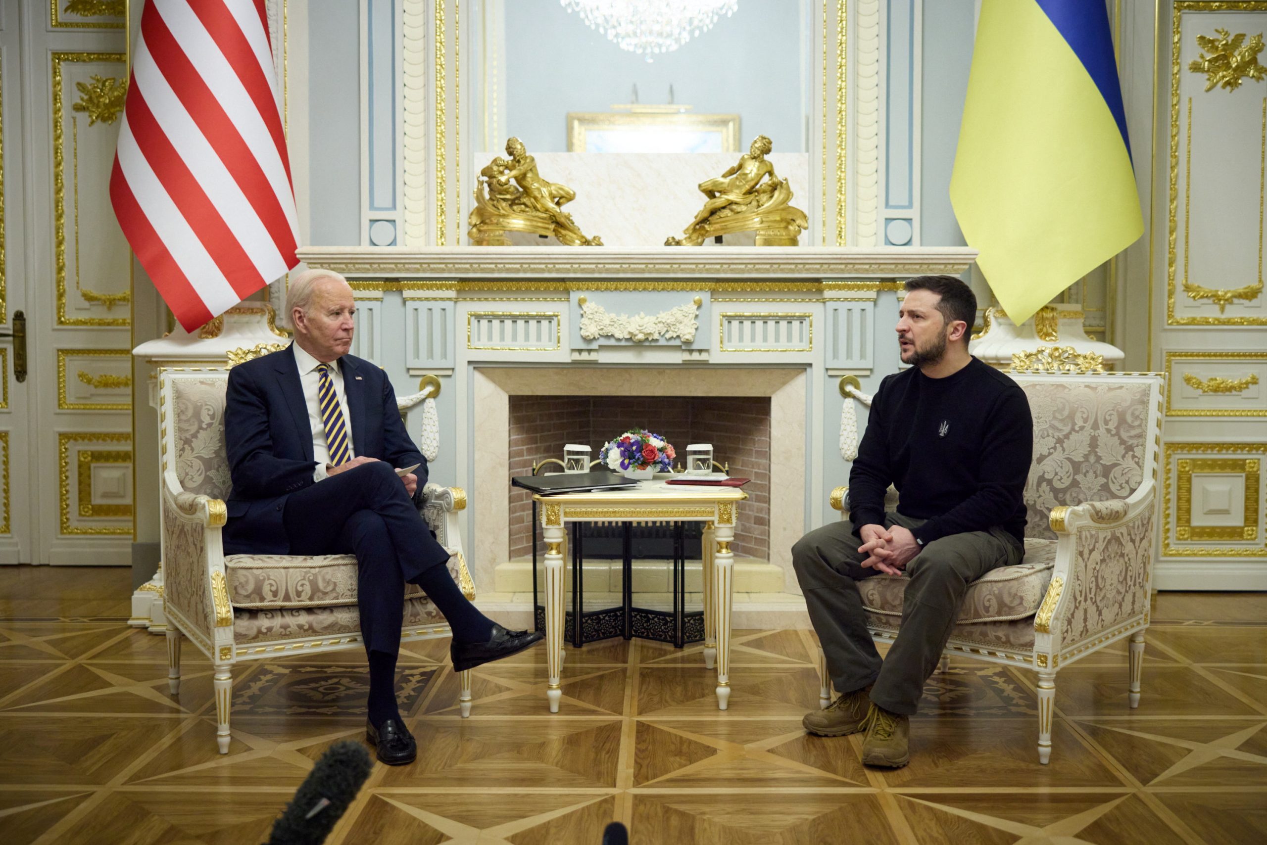 Байден и Зеленский 12 декабря обсудят оборонное сотрудничество США и Украины