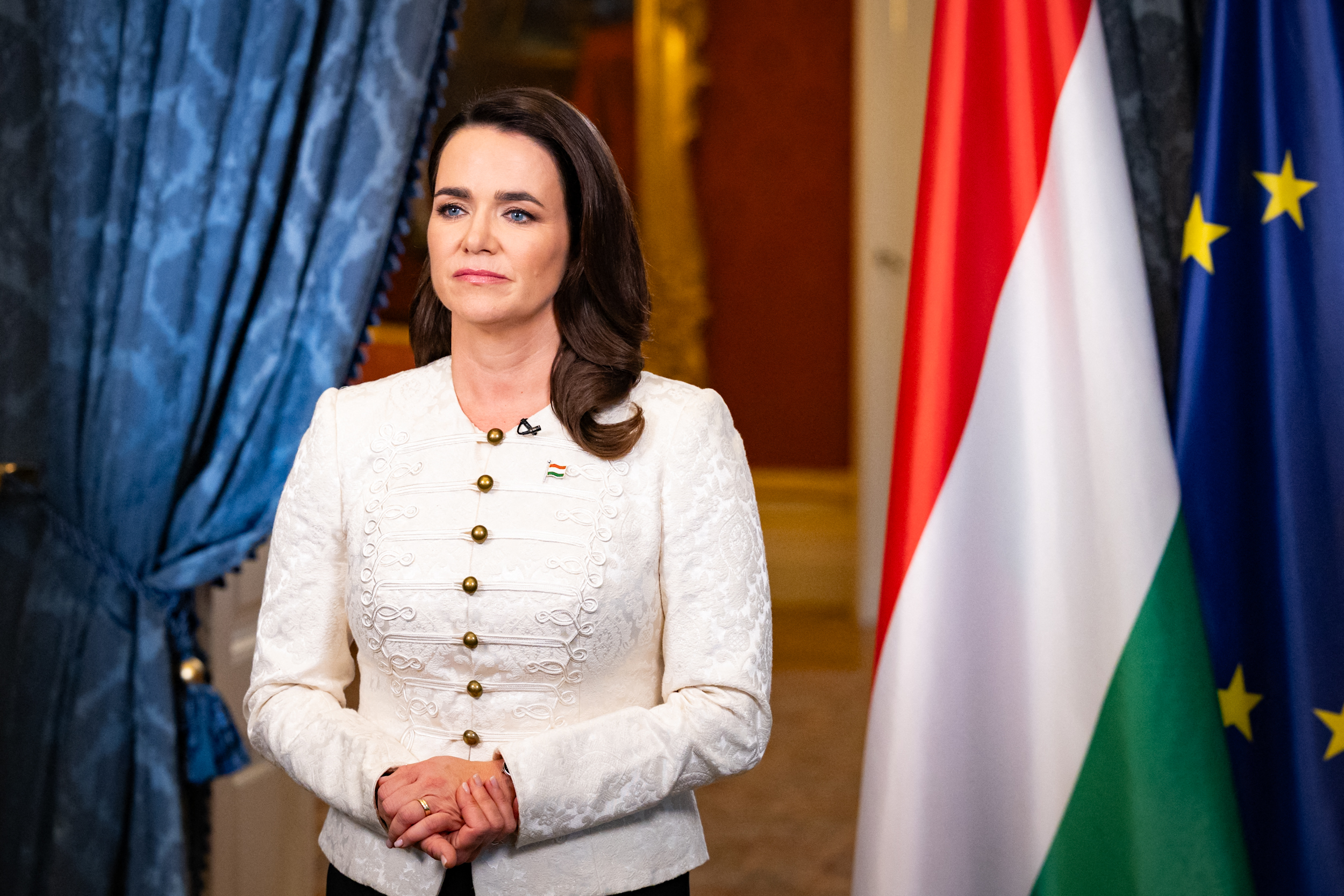 Президент Венгрии уходит в отставку из-за помилования сообщника педофила