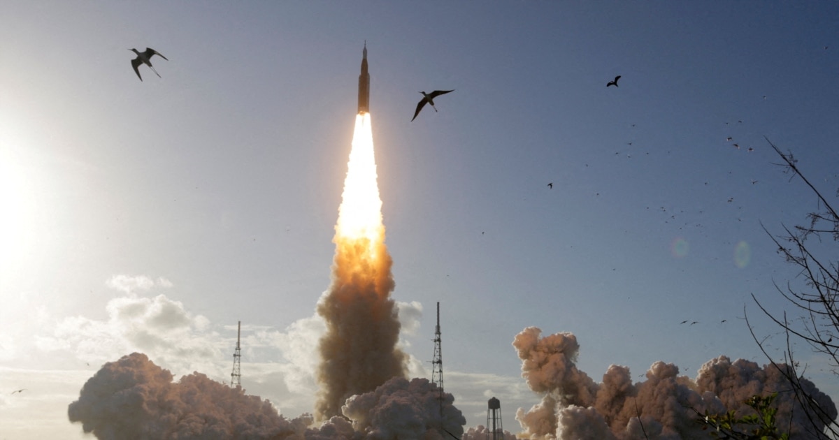 NASA планирует вернуть миссию на Луну в 2028 г.