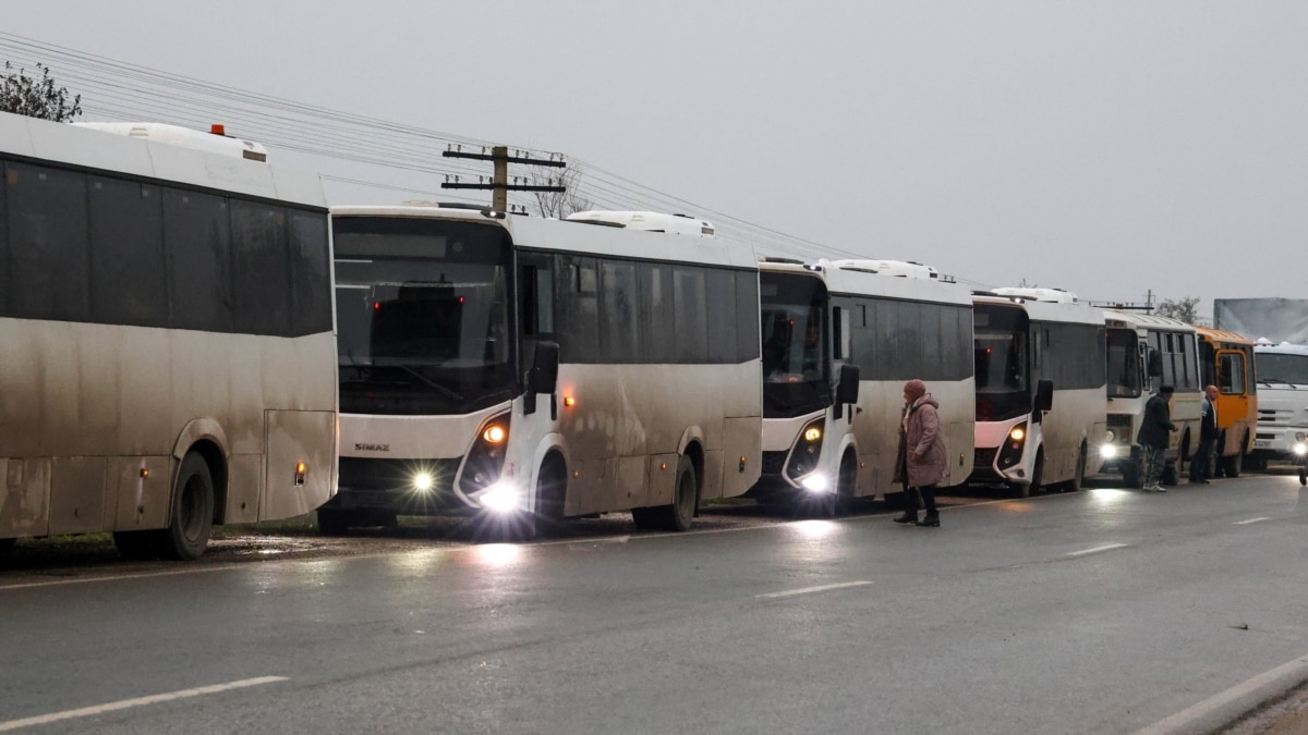 Гуманитарная миссия в Алешках завершена. Из города эвакуировали 750 жителей