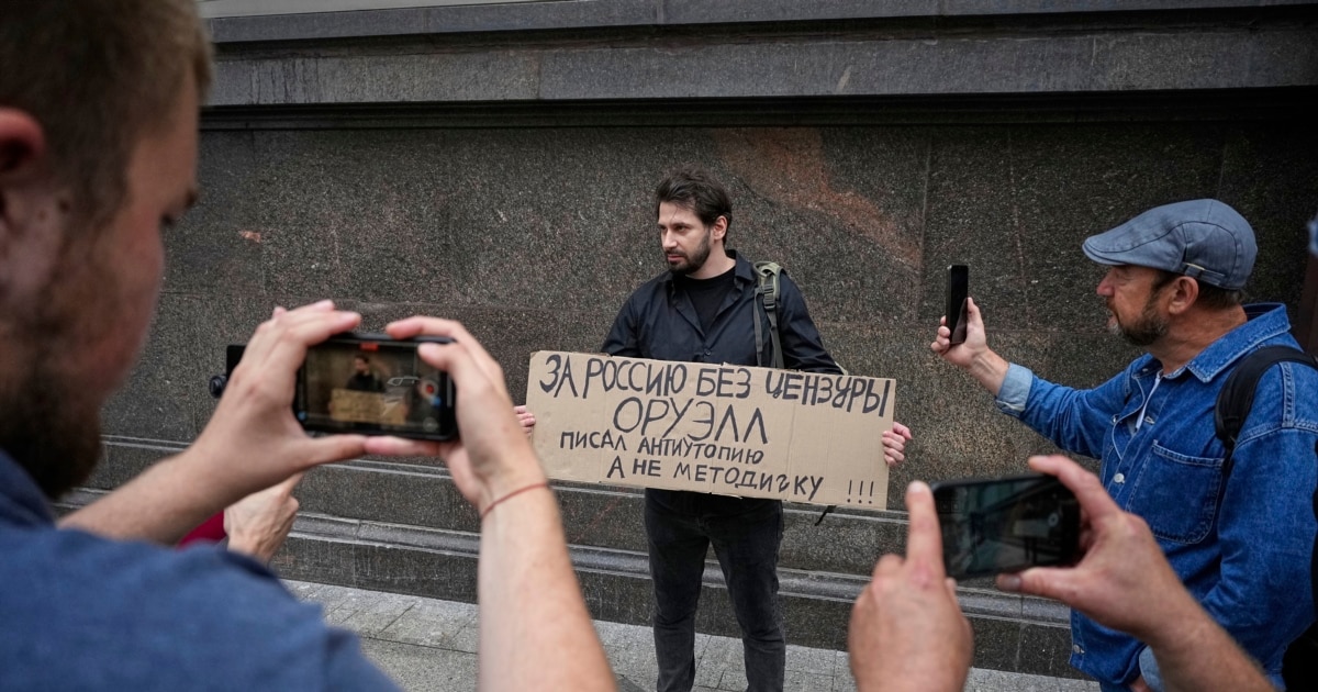 «Фридом Хаус»: Россия изолируется от глобального Интернета