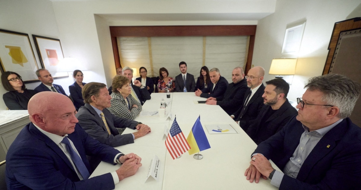 Американские законодатели заявили о двухпартийной поддержке Украины